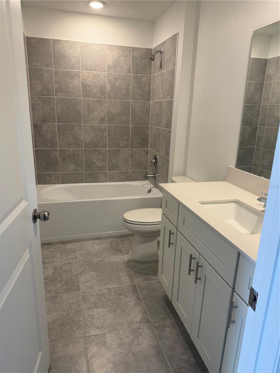 RANCHES/LK MCLEOD II - Residential Lease