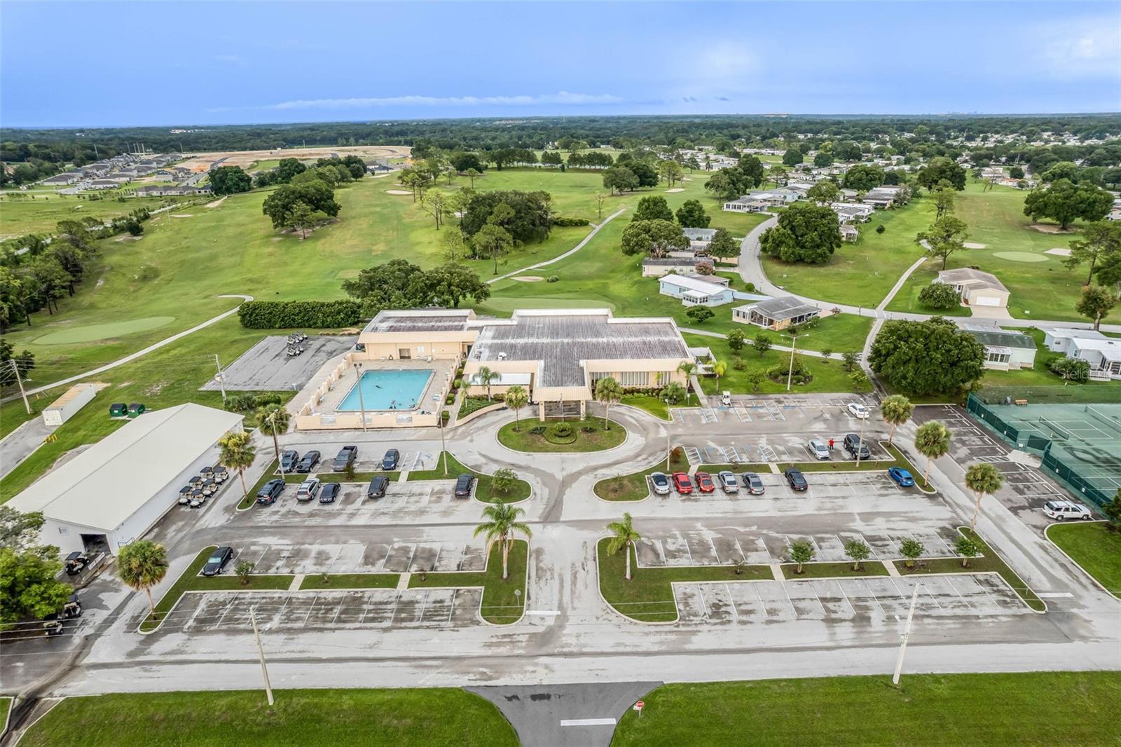 BANBURY VILLAGE CONDO - Residential