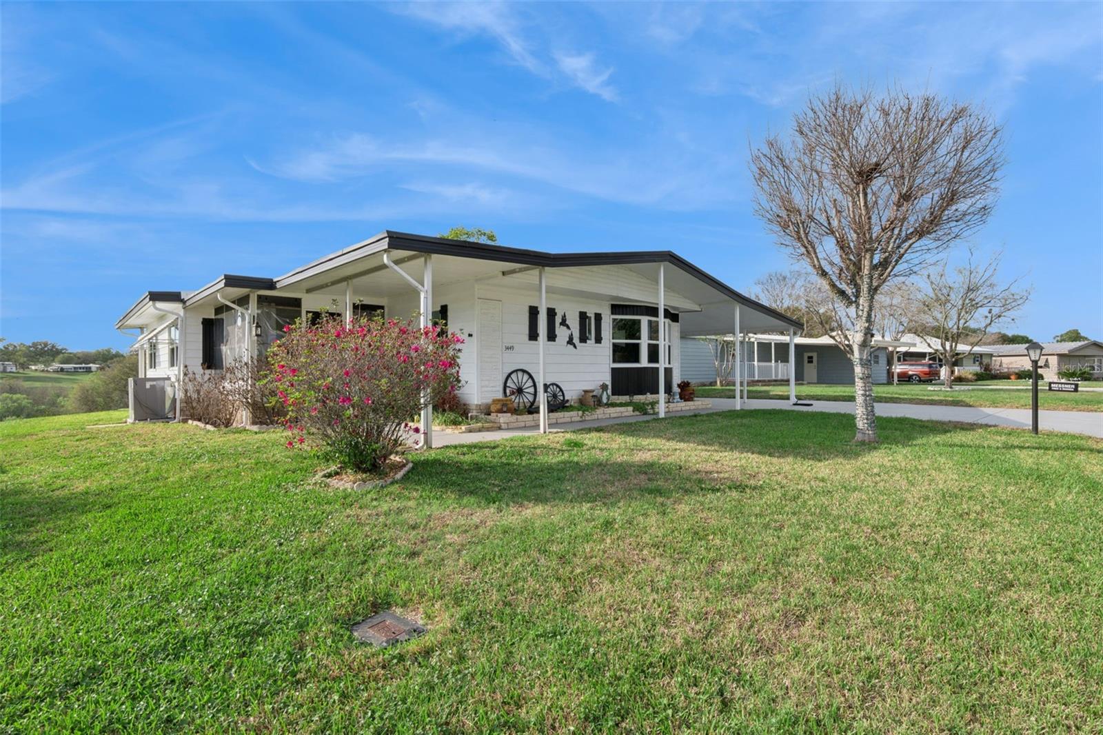 BANBURY VILLAGE CONDO - Residential