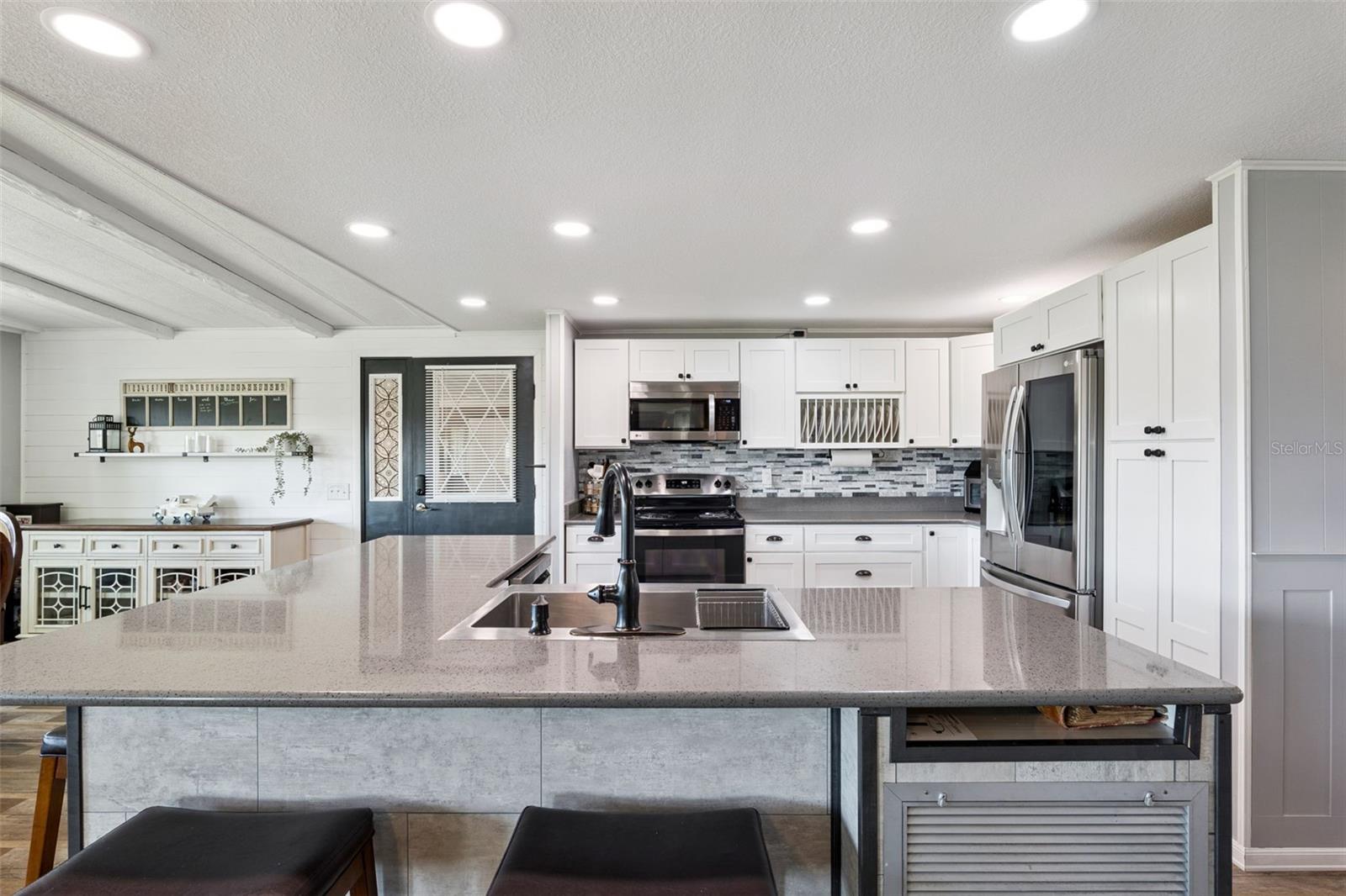 BANBURY VILLAGE CONDO - Residential