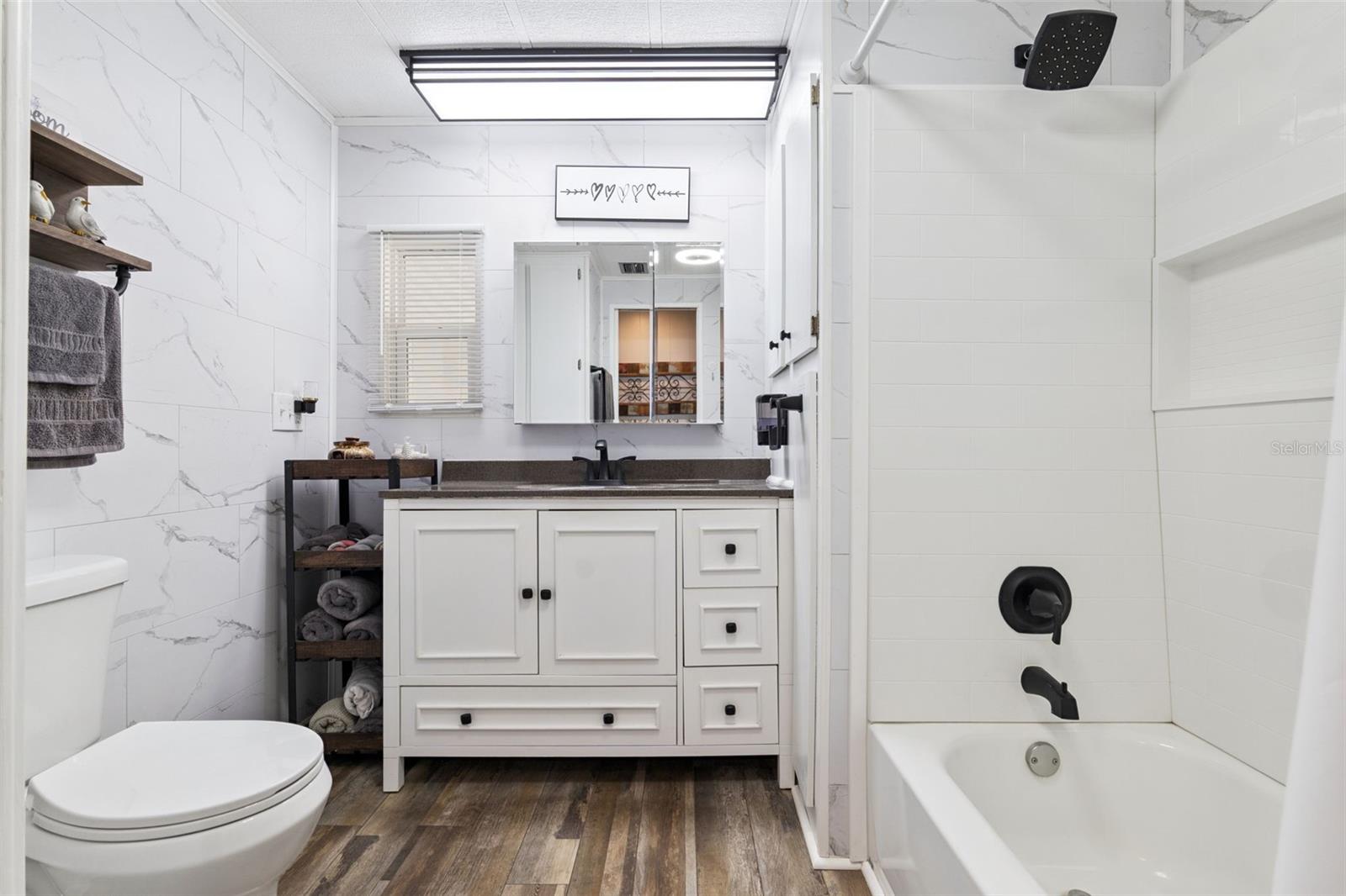 BANBURY VILLAGE CONDO - Residential