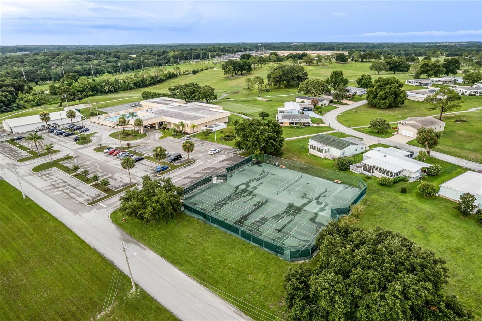 BANBURY VILLAGE CONDO - Residential