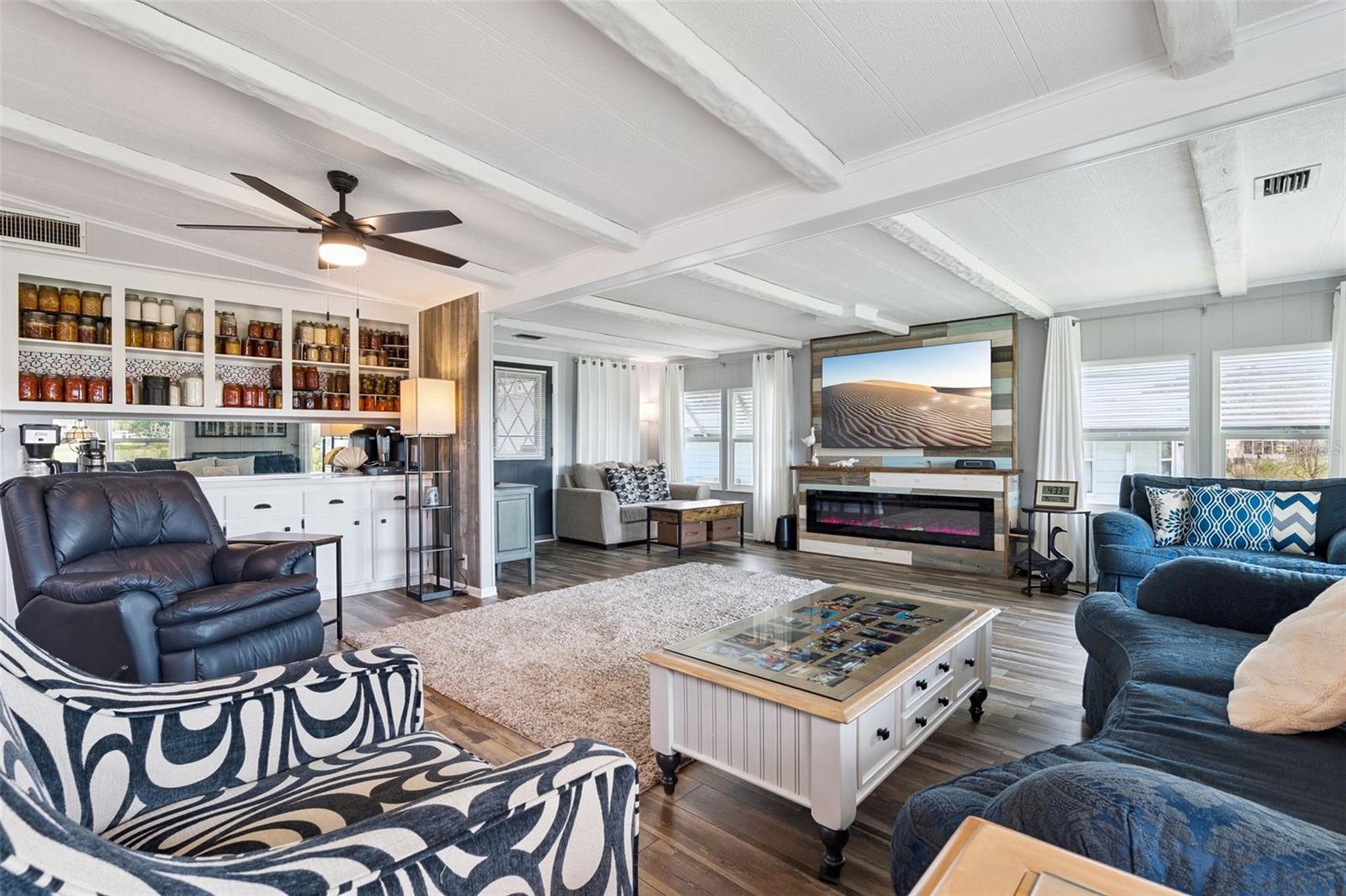 BANBURY VILLAGE CONDO - Residential