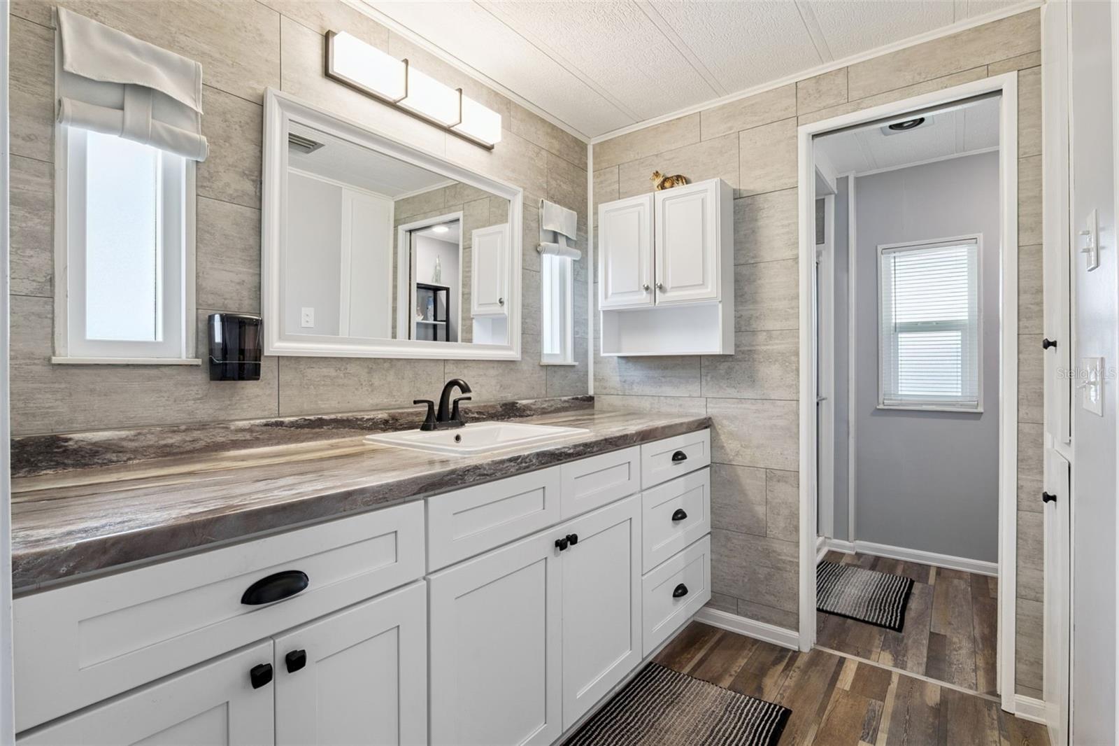 BANBURY VILLAGE CONDO - Residential