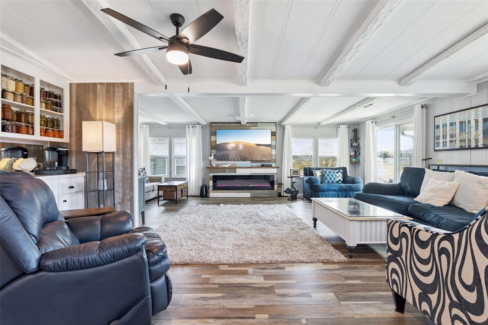 BANBURY VILLAGE CONDO - Residential