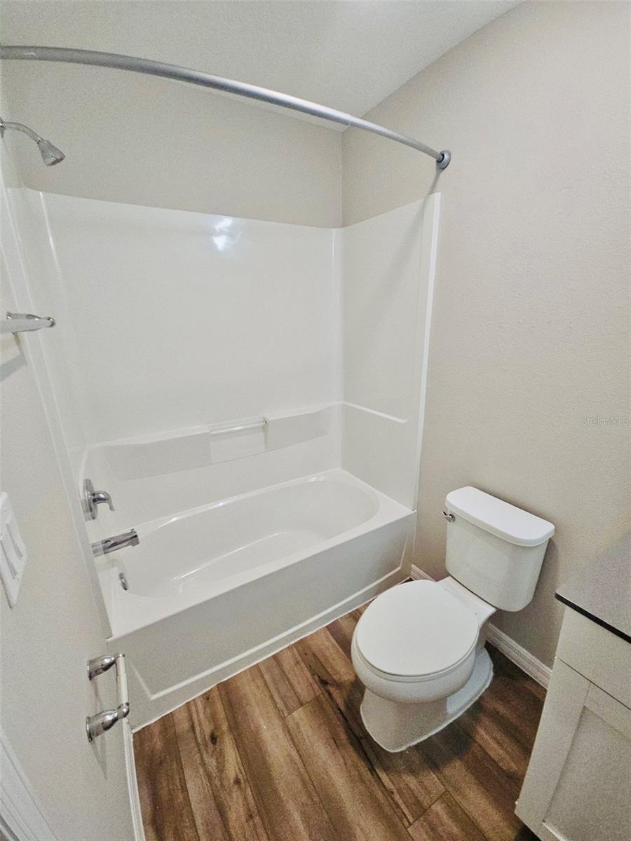 PASADENA POINT PH 1 - Residential Lease