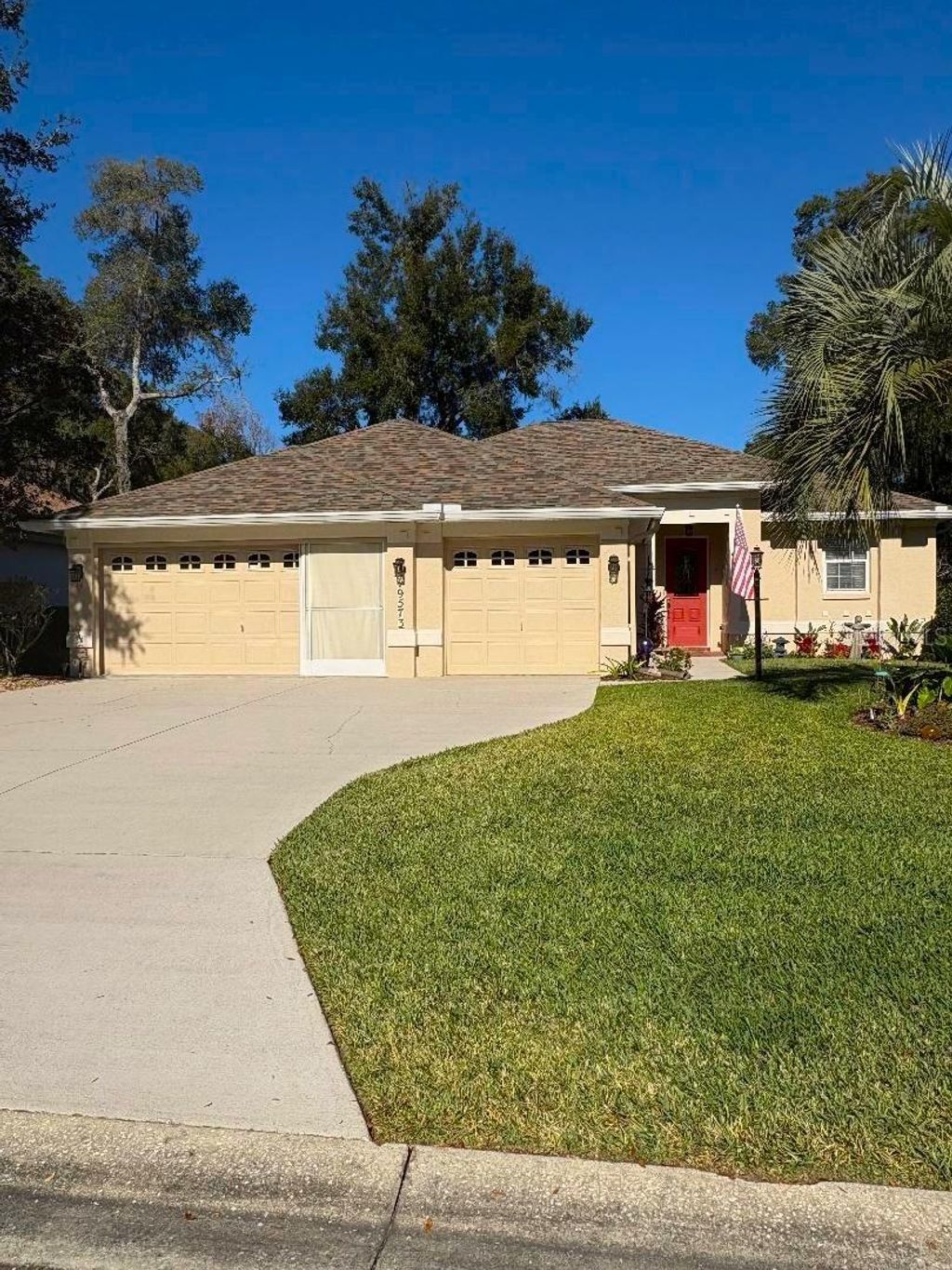 Photo of 19573 SW 84th Pl, Dunnellon, FL 34432 (MLS # S5140876)