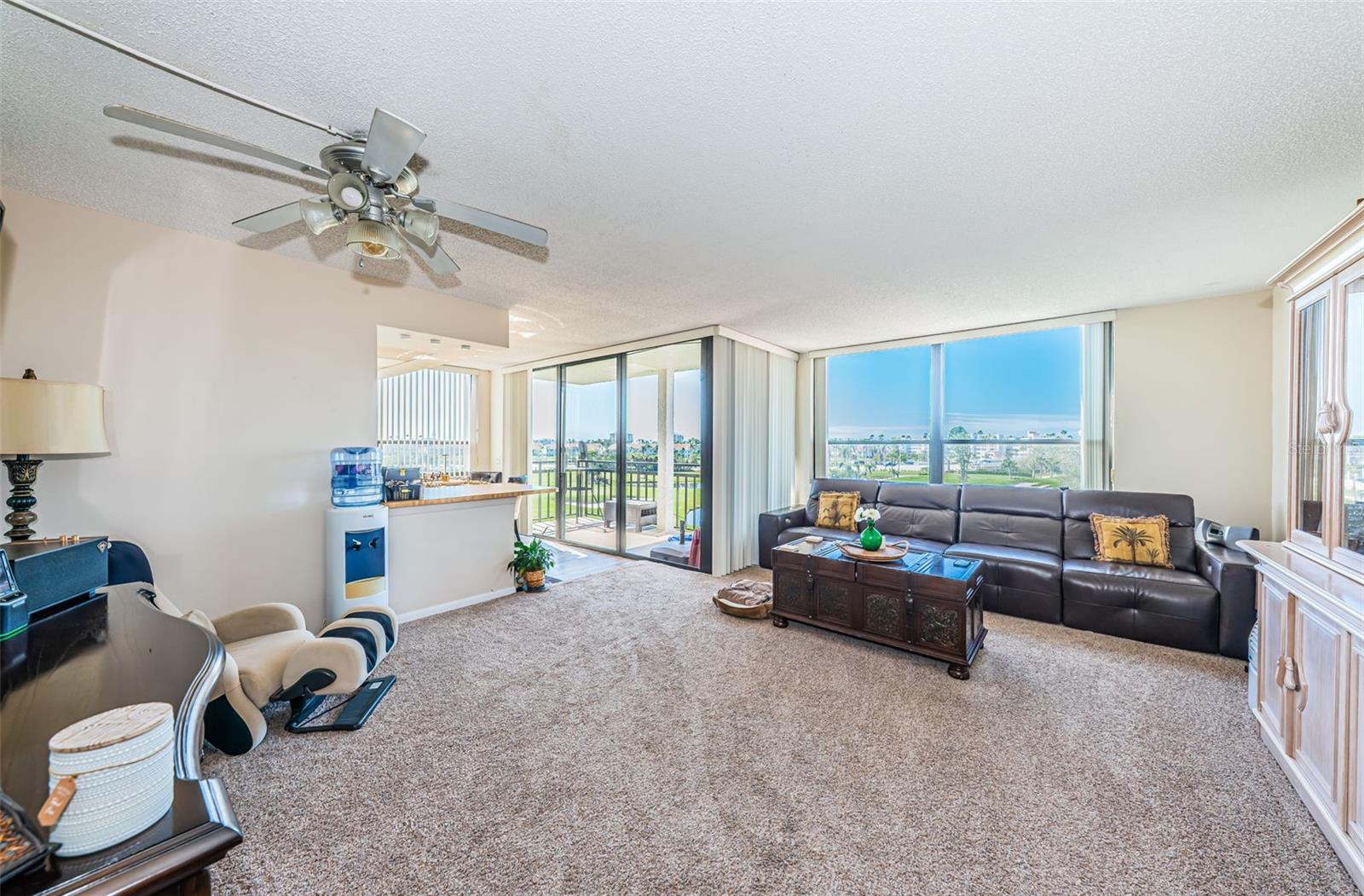 6210 SUN BOULEVARD 408