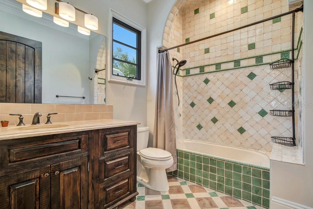 ROSE ISLE SEC 03 - Residential