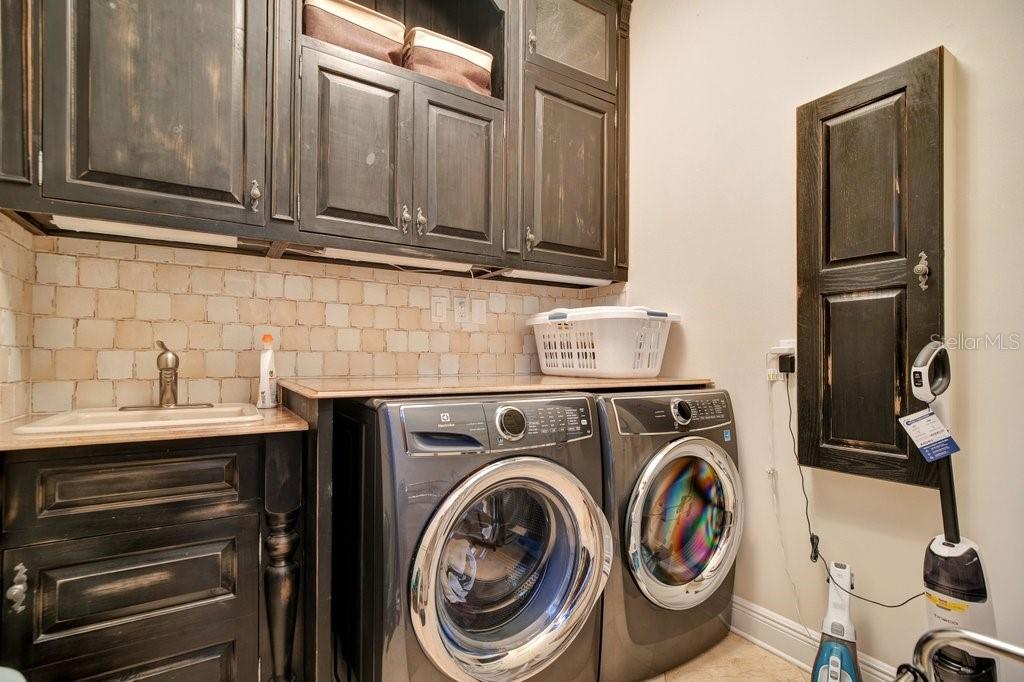 ROSE ISLE SEC 03 - Residential