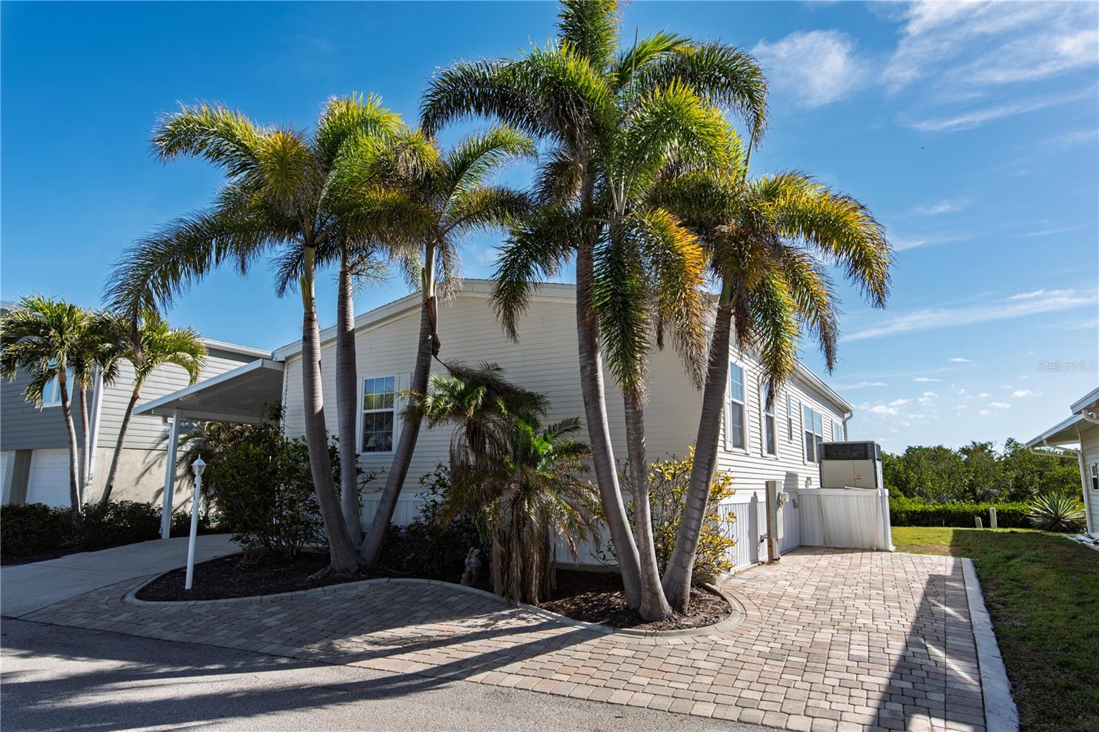 WINDMILL VILLAGE - Residential