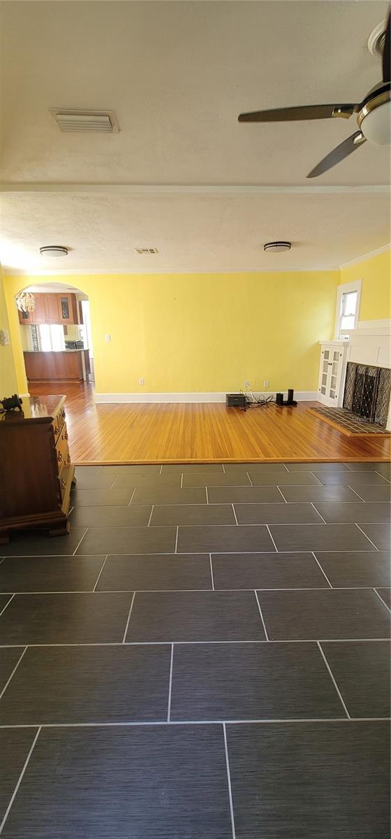 HALLS CENTRAL AVE 2 - Residential Lease