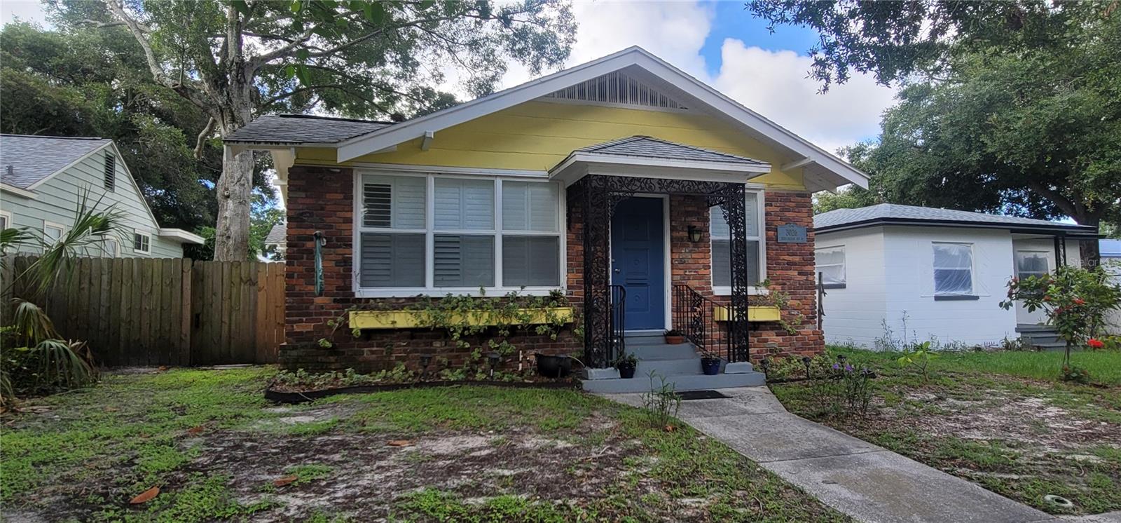 HALLS CENTRAL AVE 2 - Residential Lease