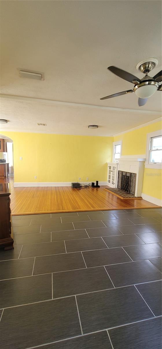 HALLS CENTRAL AVE 2 - Residential Lease