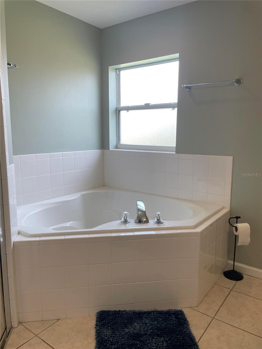 GATES LAKE REGION - Residential