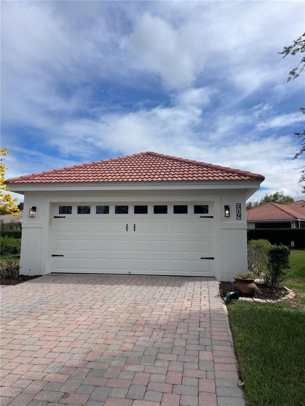 Photo of 319 Niblick Circle, Winter Haven, FL 33881 (MLS # O6388012)