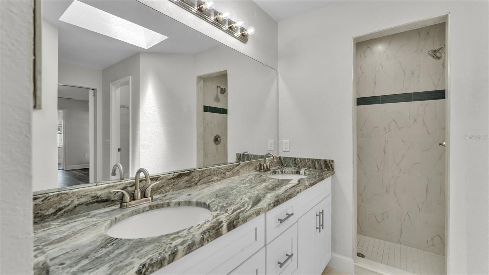 RIDGEMONT - Residential