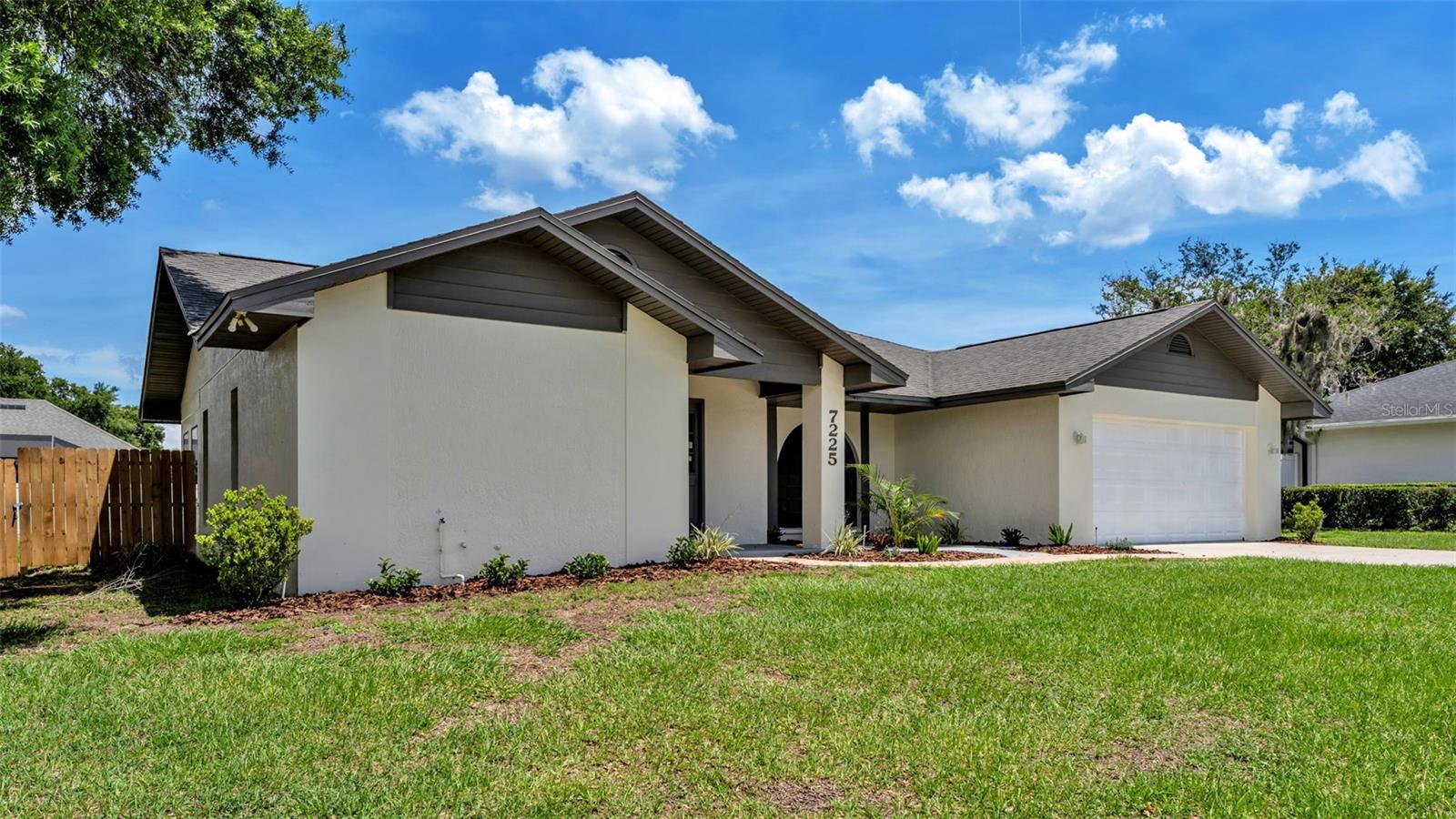 RIDGEMONT - Residential