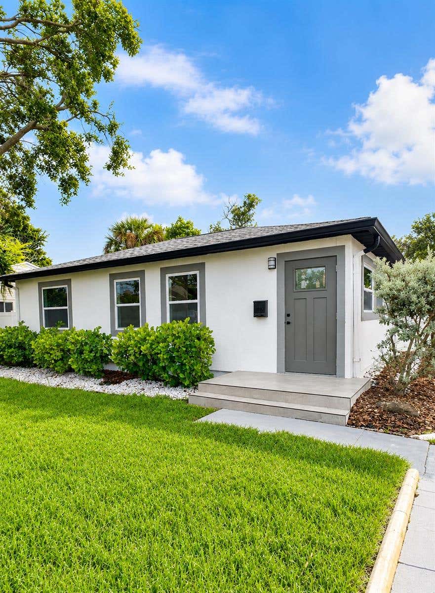 Photo of 116 85th Avenue N, St Petersburg, FL 33702 (MLS # TB8534677)