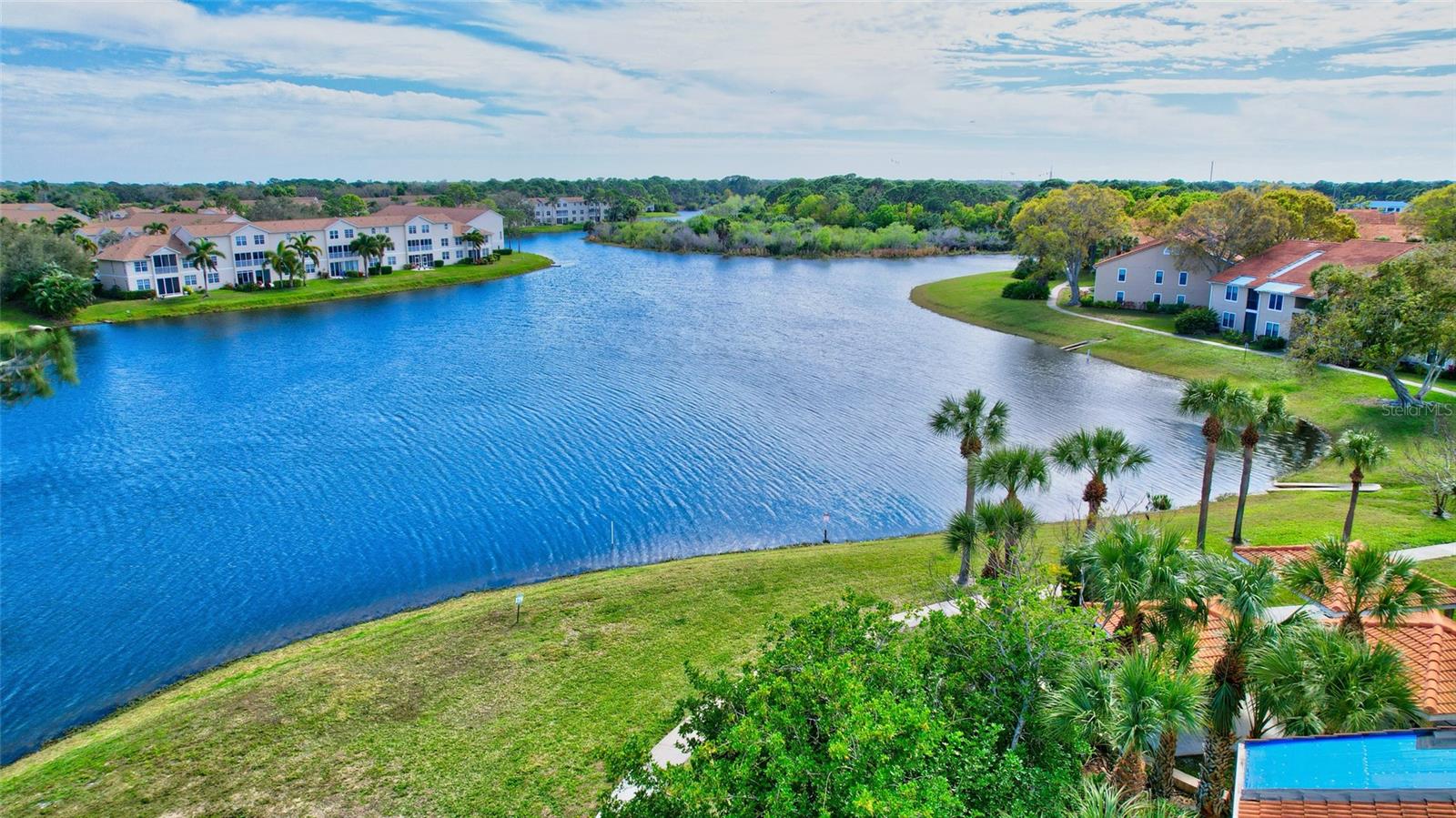 VINTAGE GRAND - Residential