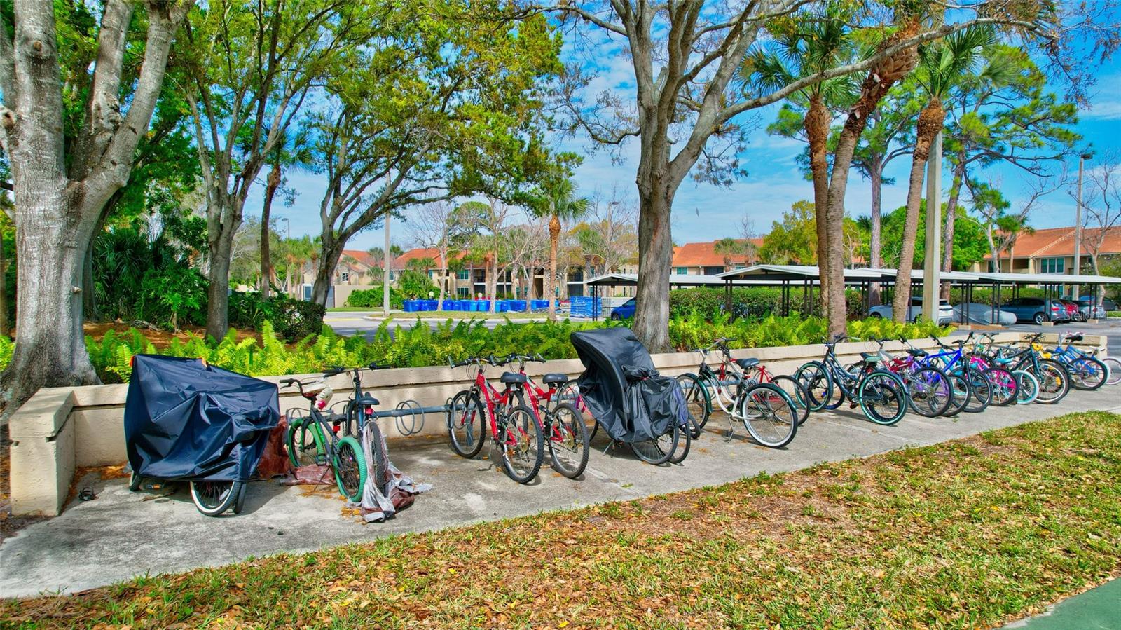 VINTAGE GRAND - Residential