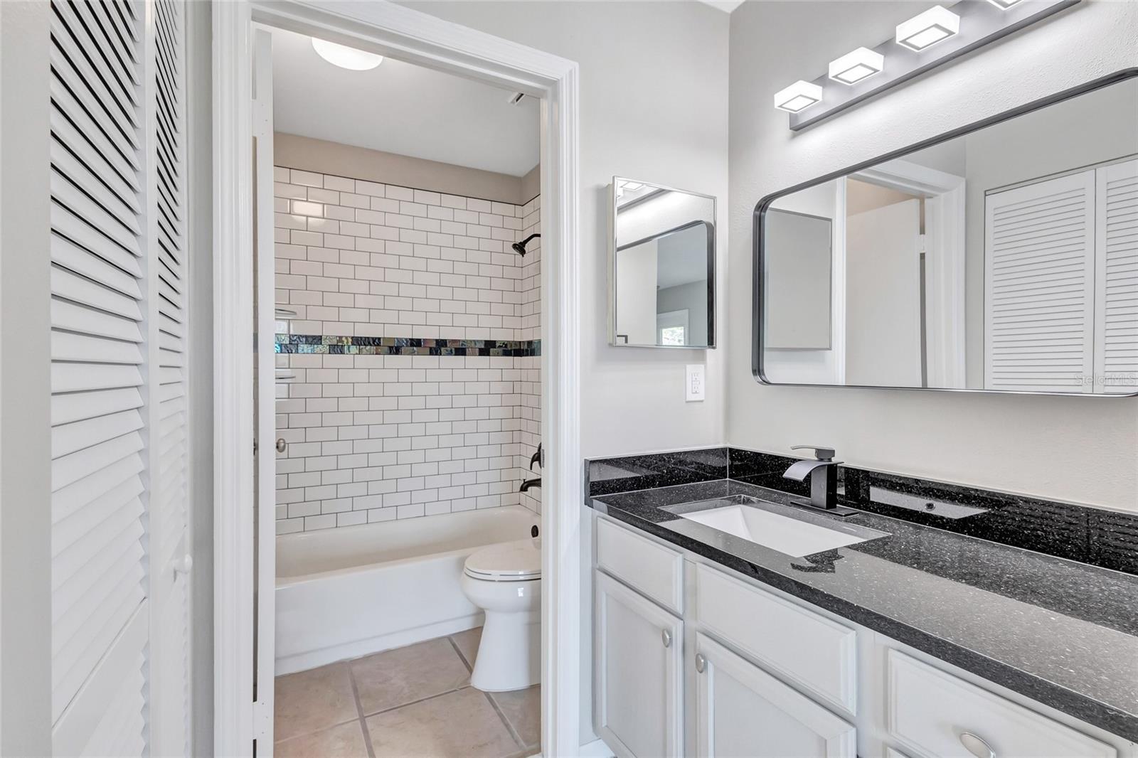 VINTAGE GRAND - Residential