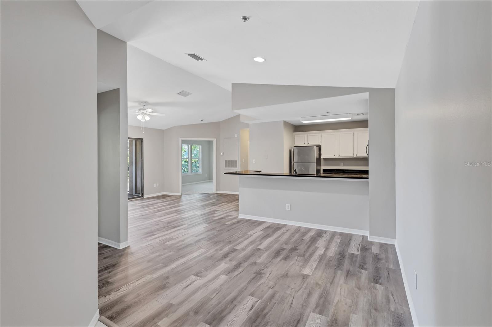 VINTAGE GRAND - Residential