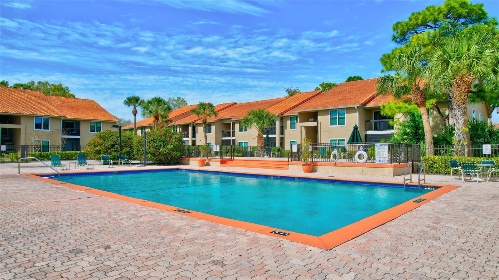 VINTAGE GRAND - Residential