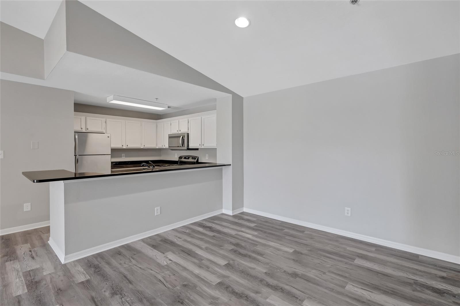 VINTAGE GRAND - Residential