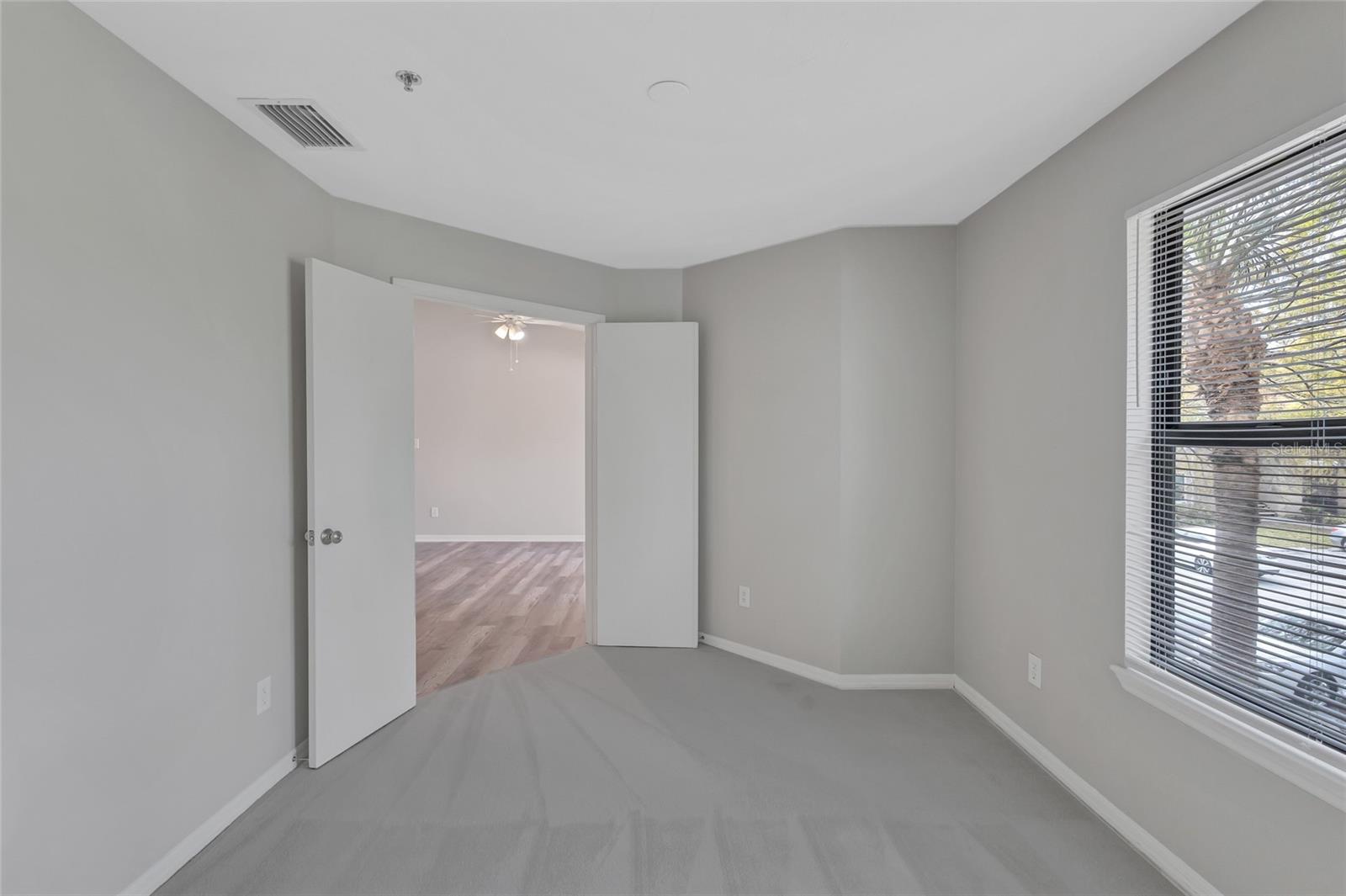 VINTAGE GRAND - Residential