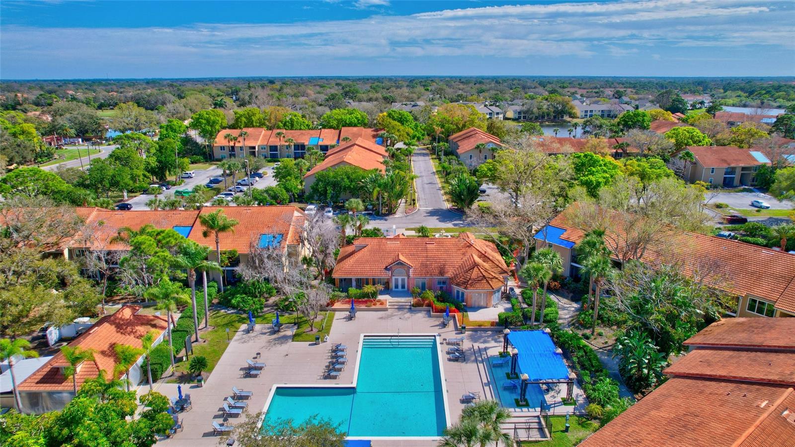 VINTAGE GRAND - Residential