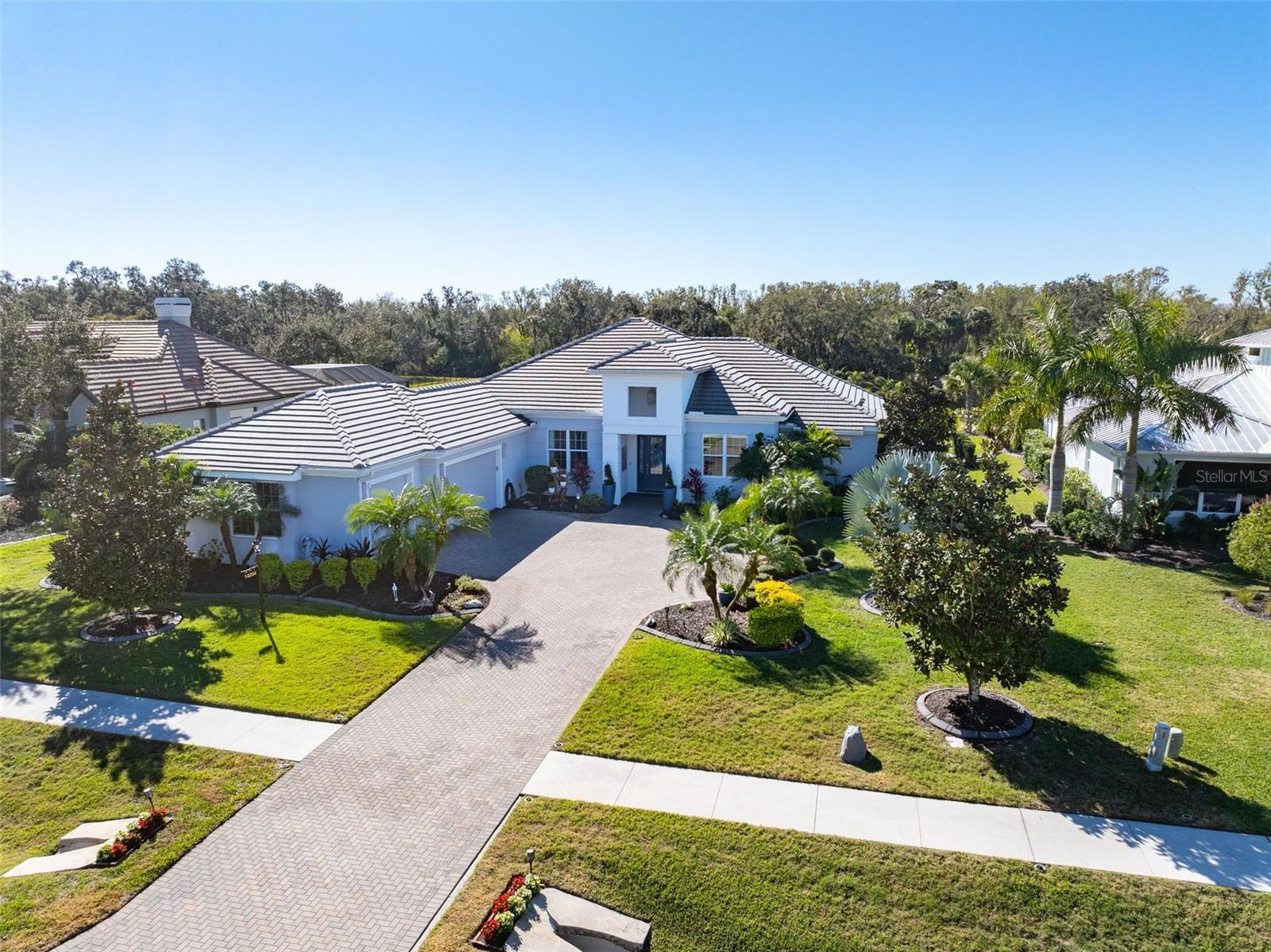 WINDING RIVER - Residential