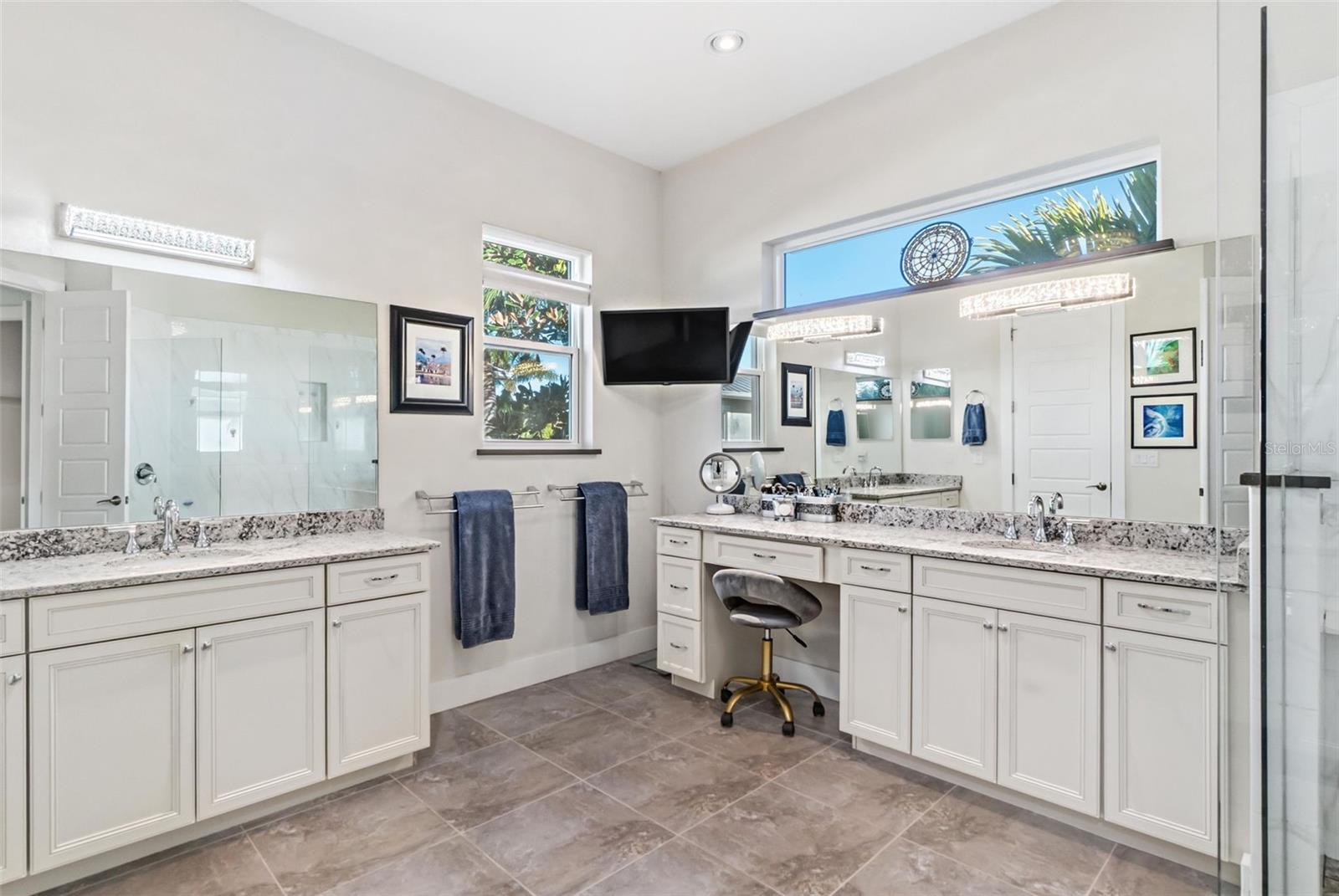 WINDING RIVER - Residential