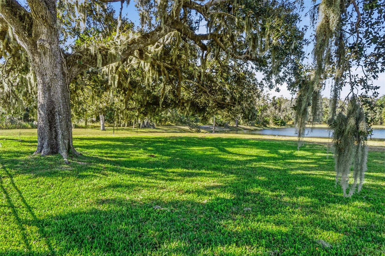 WINDING RIVER - Residential