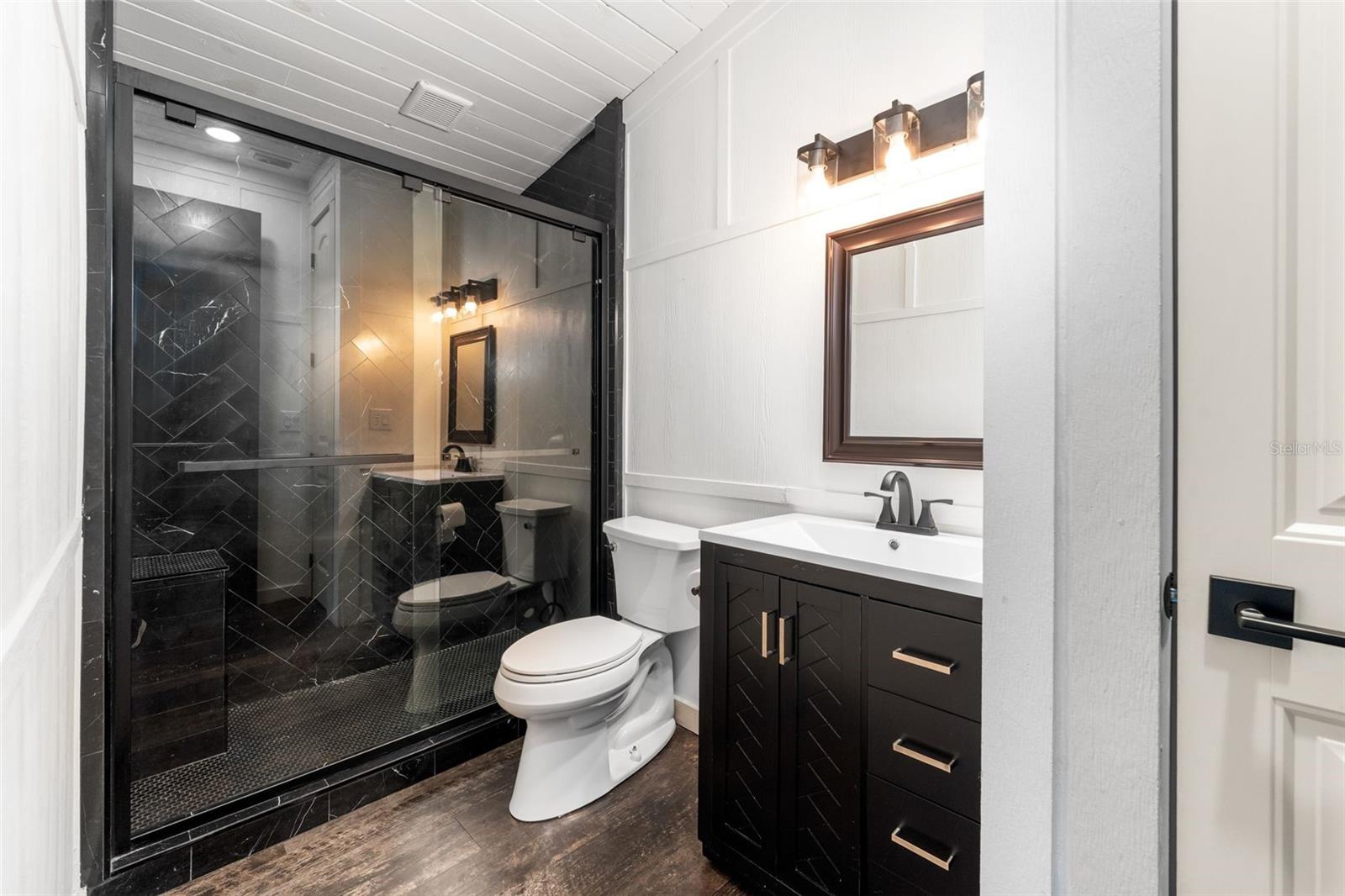 NON SUBDIVIDED - Residential