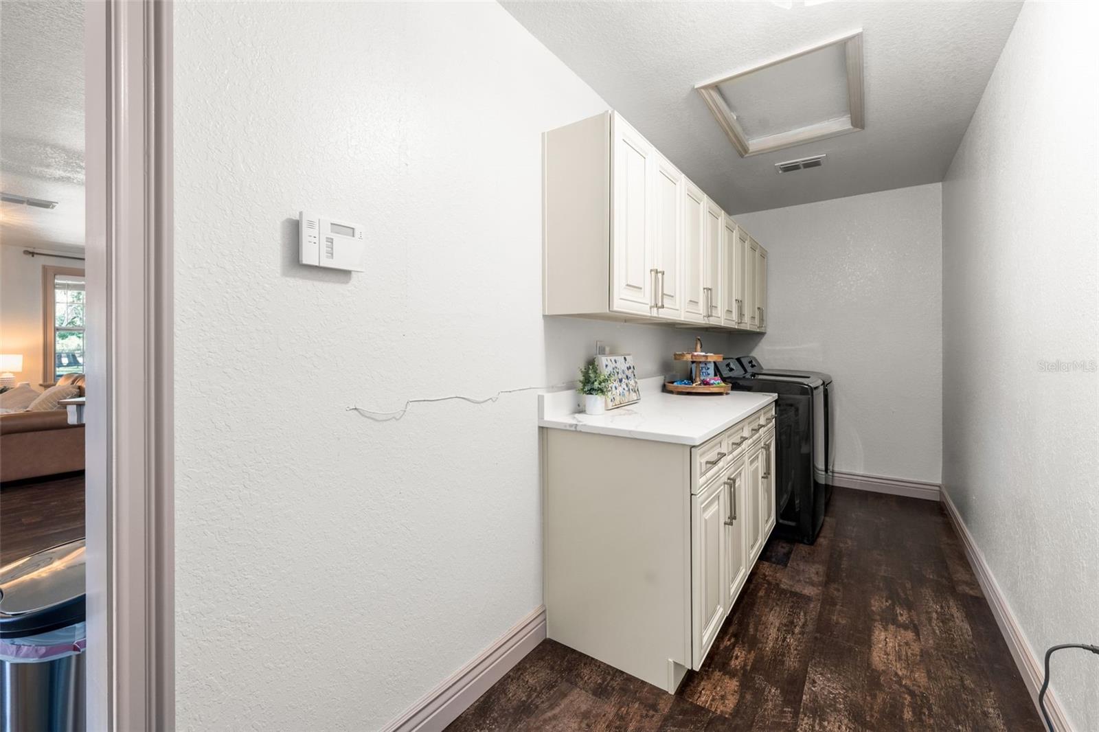 NON SUBDIVIDED - Residential