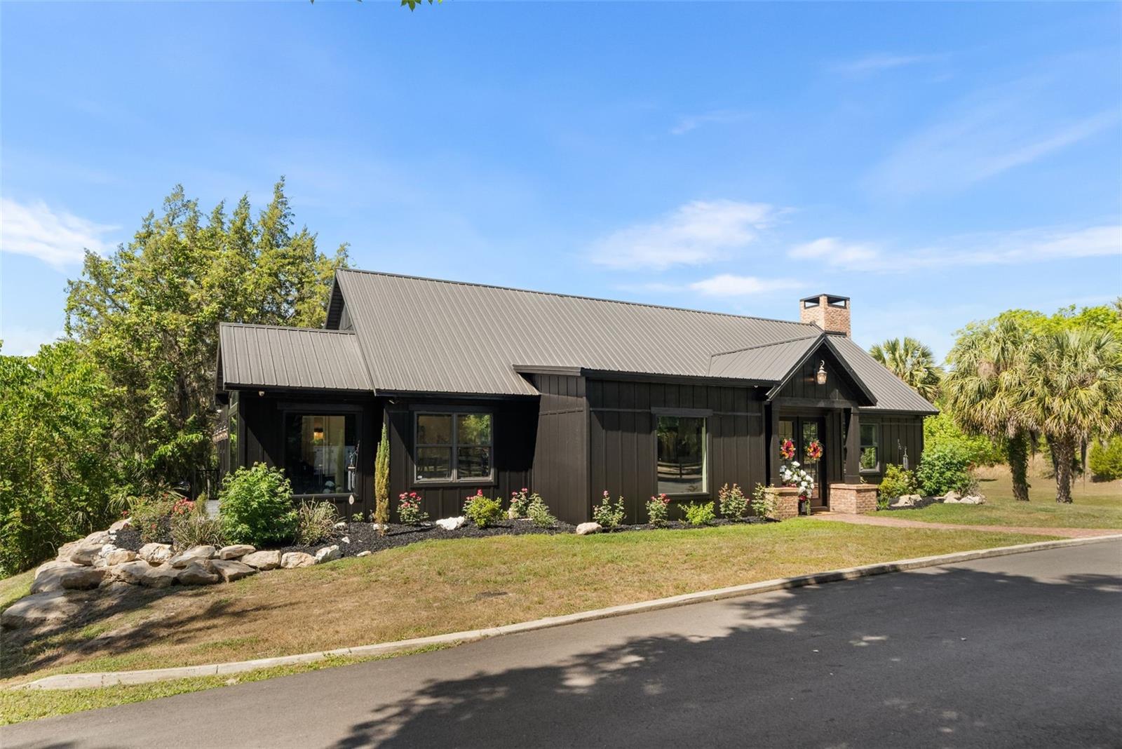 NON SUBDIVIDED - Residential