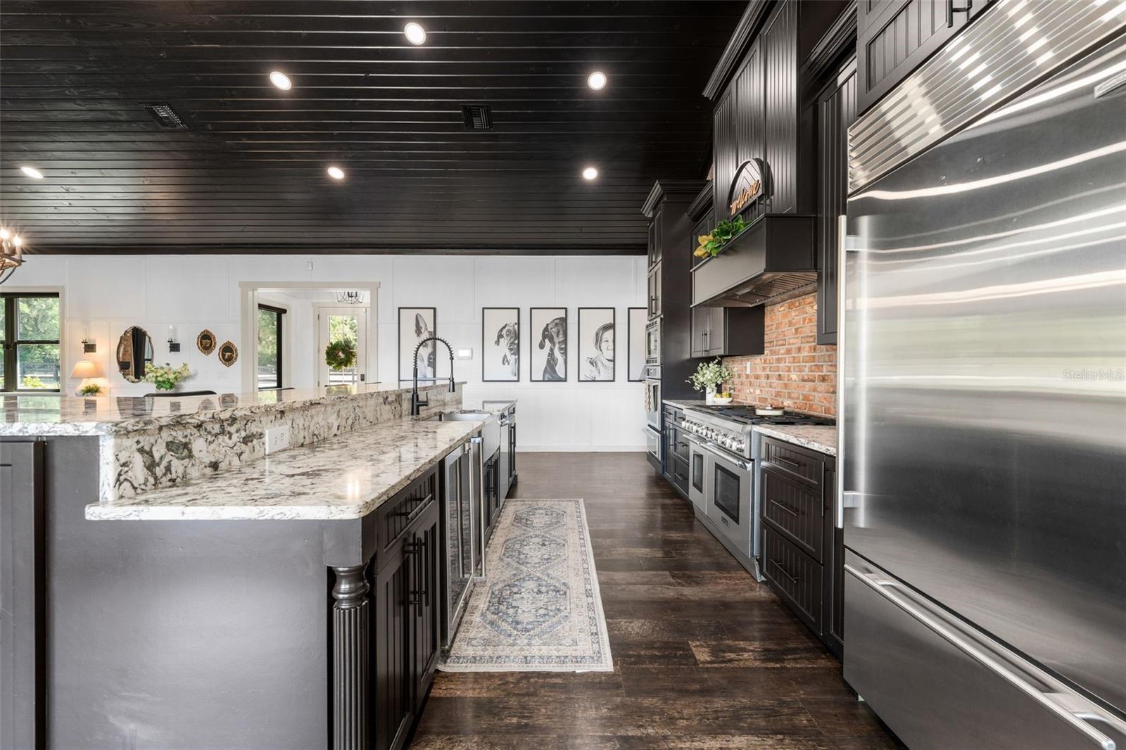 NON SUBDIVIDED - Residential