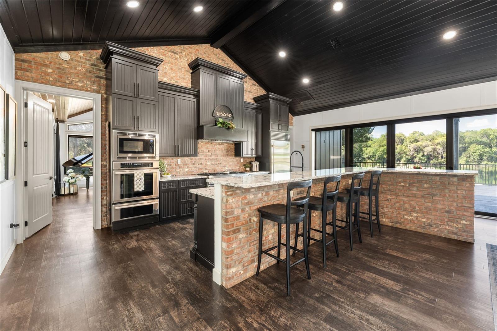 NON SUBDIVIDED - Residential