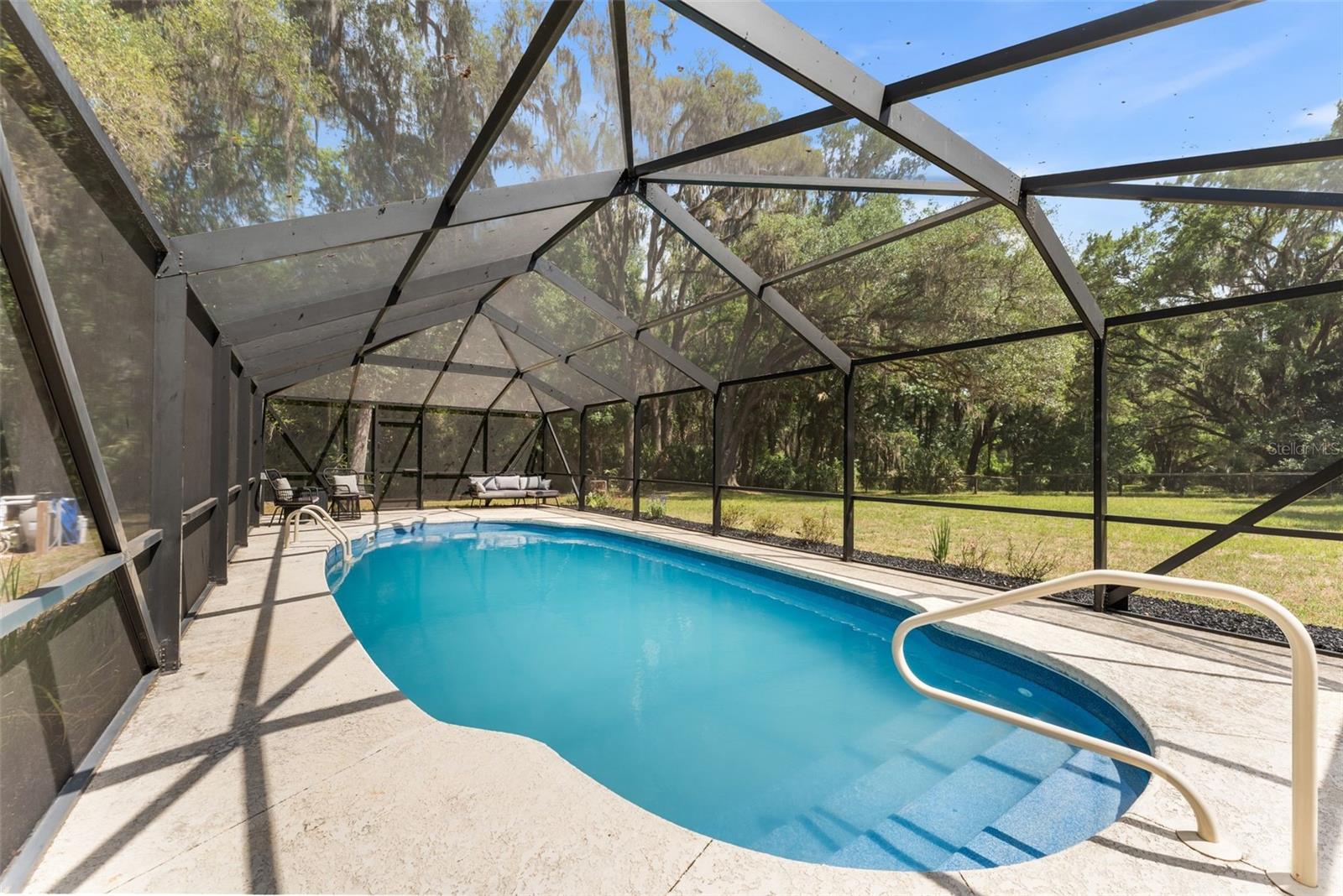 NON SUBDIVIDED - Residential