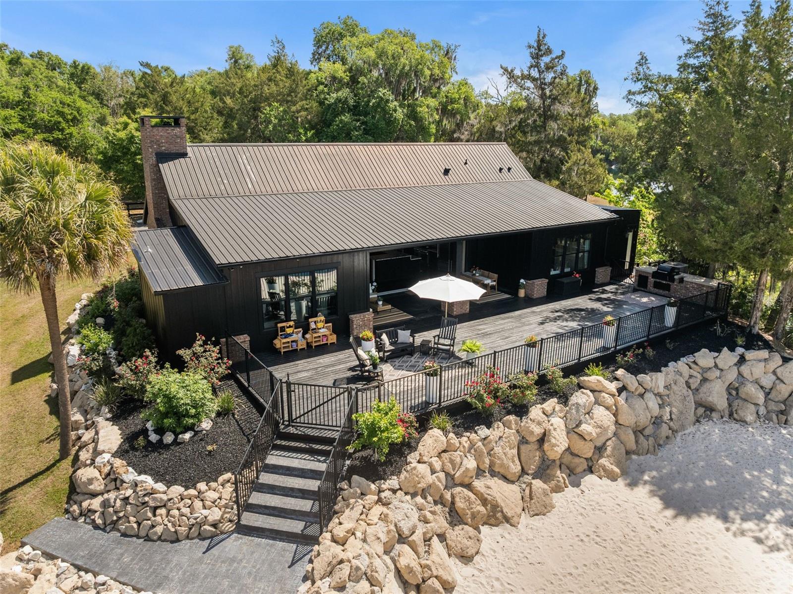 NON SUBDIVIDED - Residential