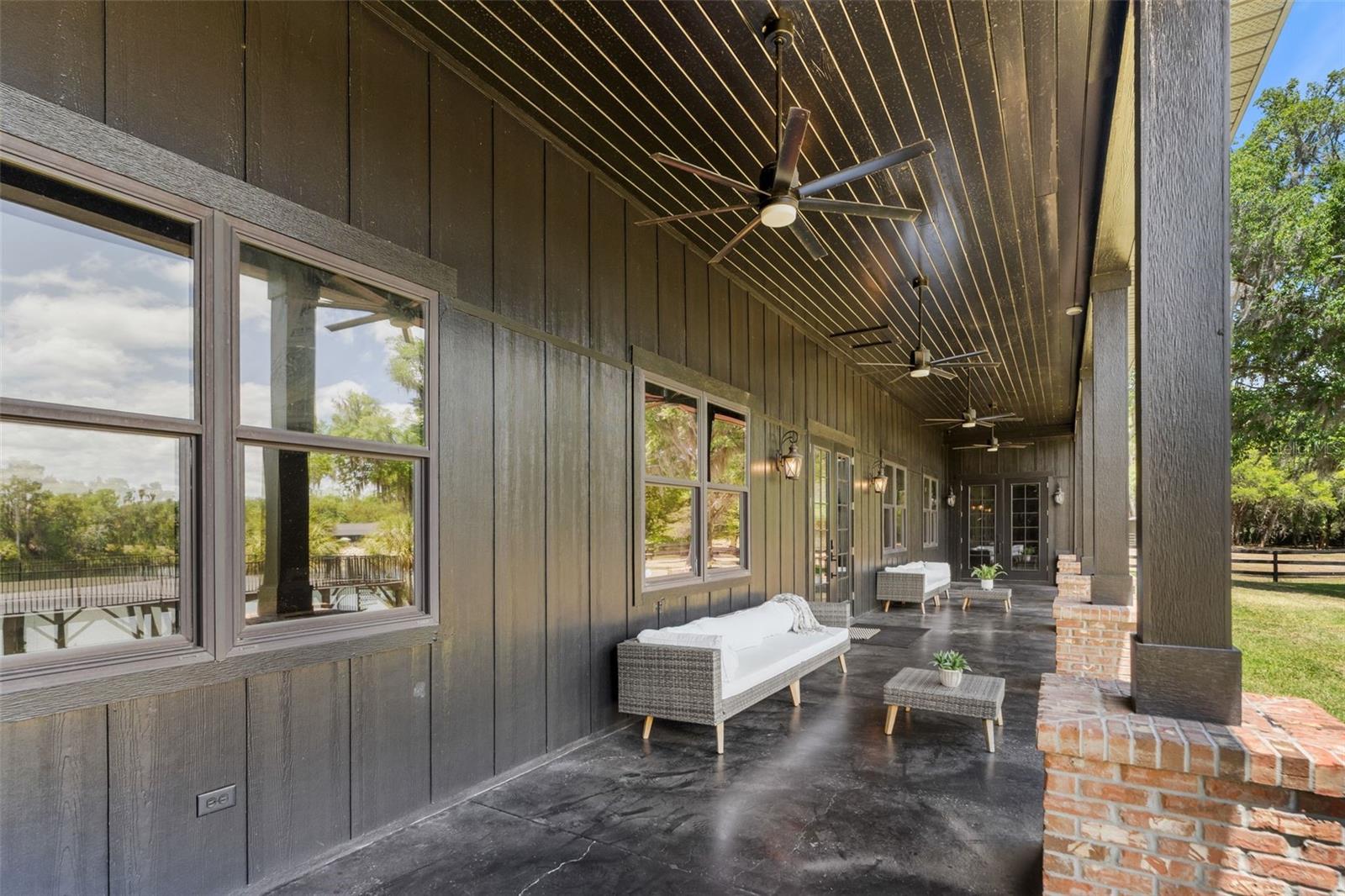 NON SUBDIVIDED - Residential