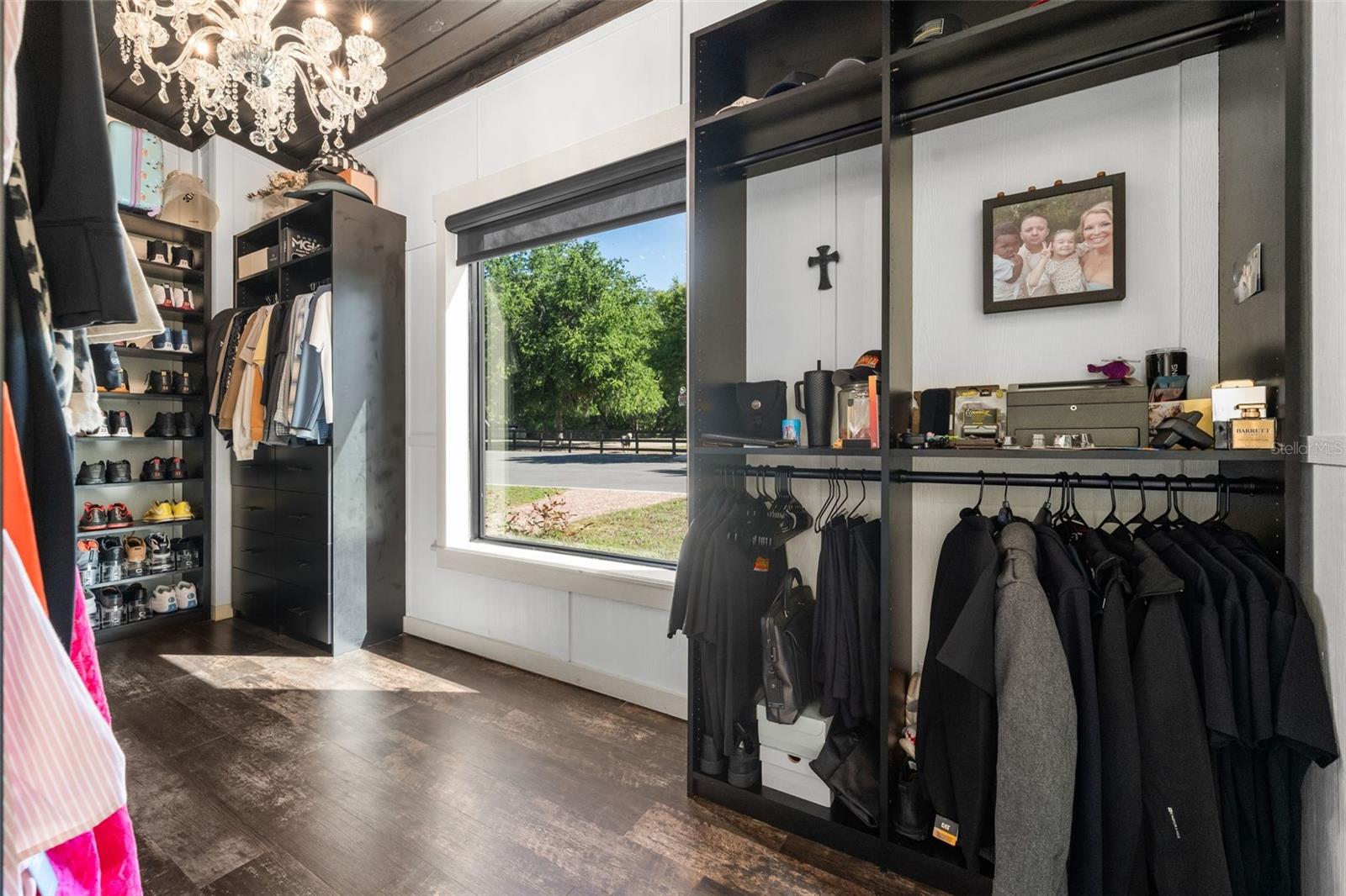 NON SUBDIVIDED - Residential