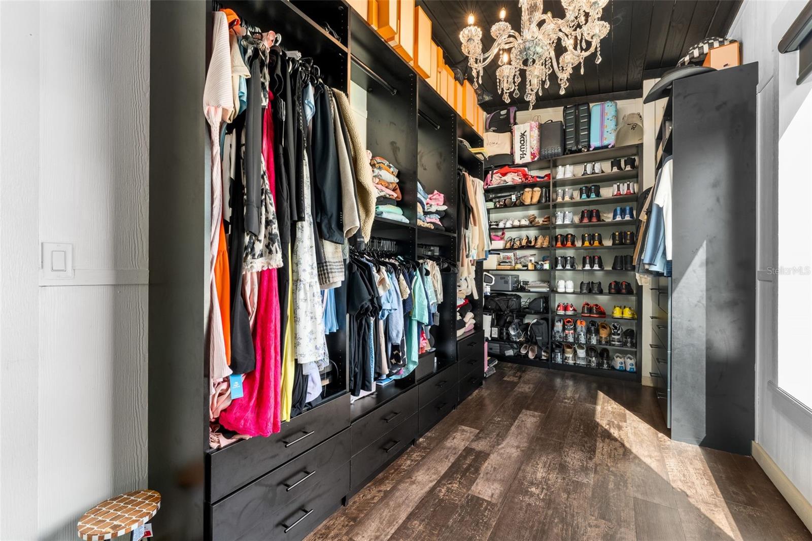 NON SUBDIVIDED - Residential