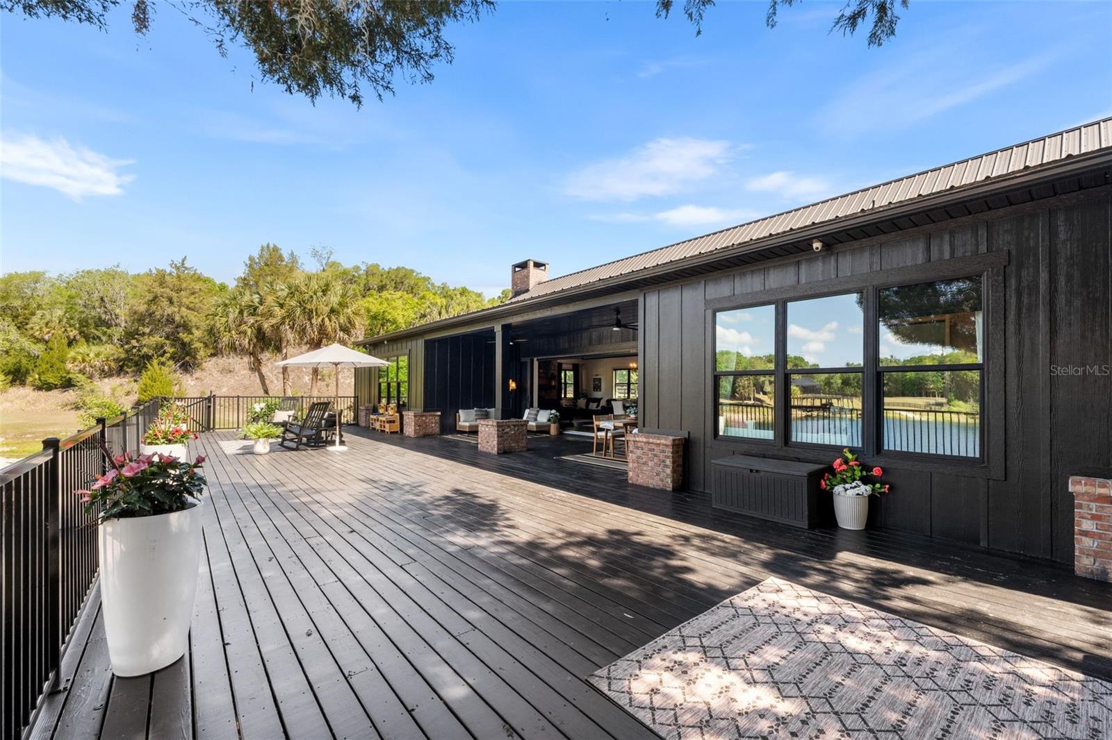 NON SUBDIVIDED - Residential