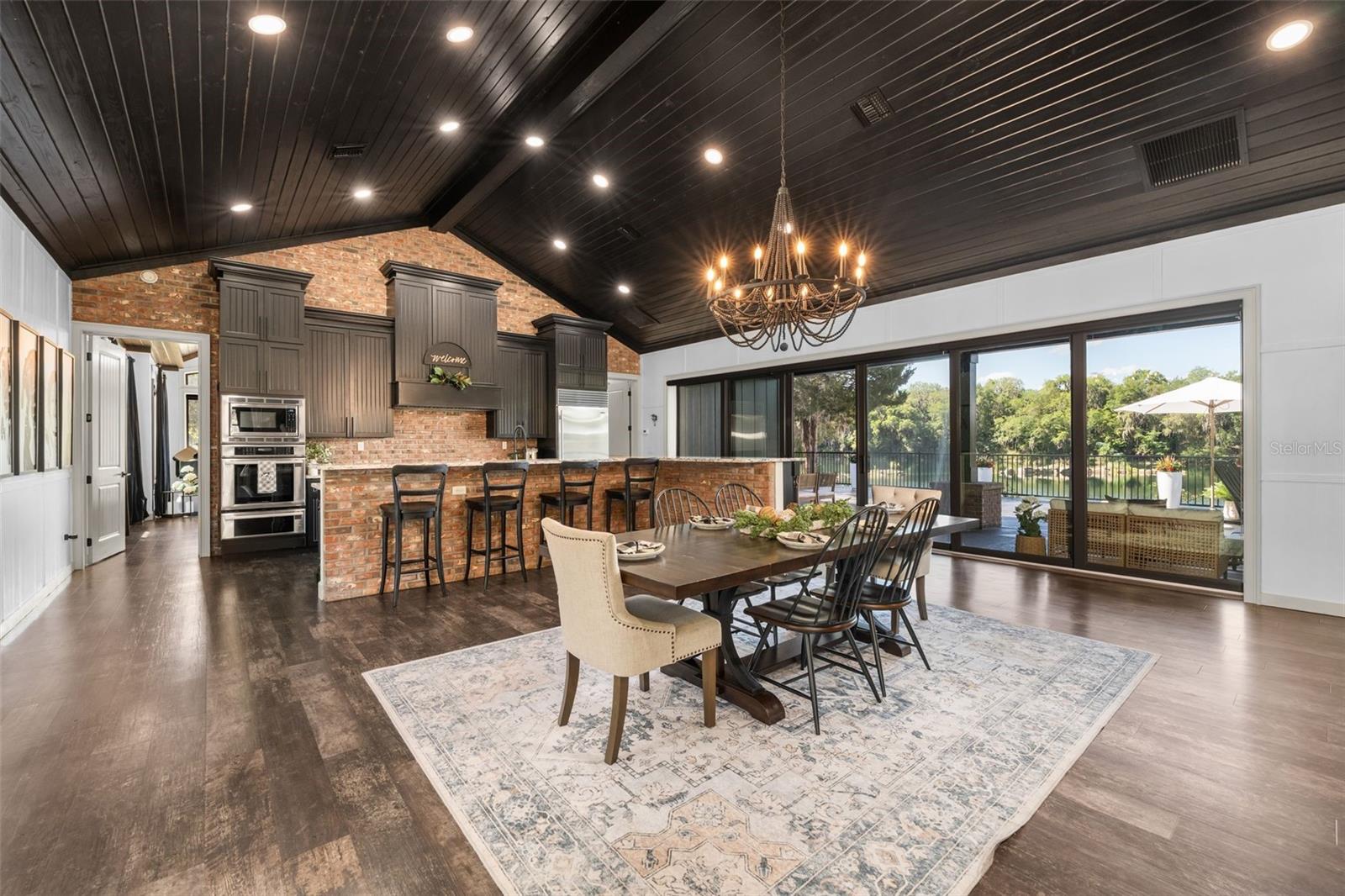 NON SUBDIVIDED - Residential