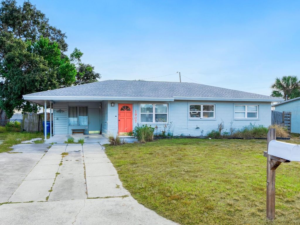 Photo of 1907 Harvard Avenue, Bradenton, FL 34207 (MLS # A4672657)