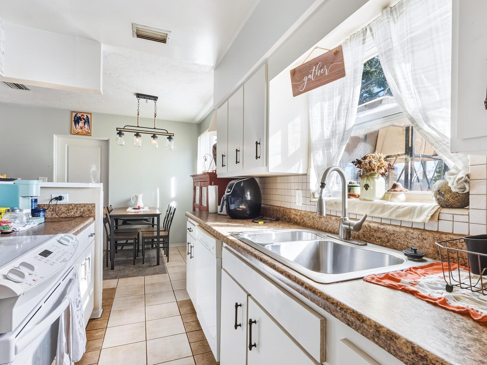 BAYSHORE GARDENS SEC 2 - Residential