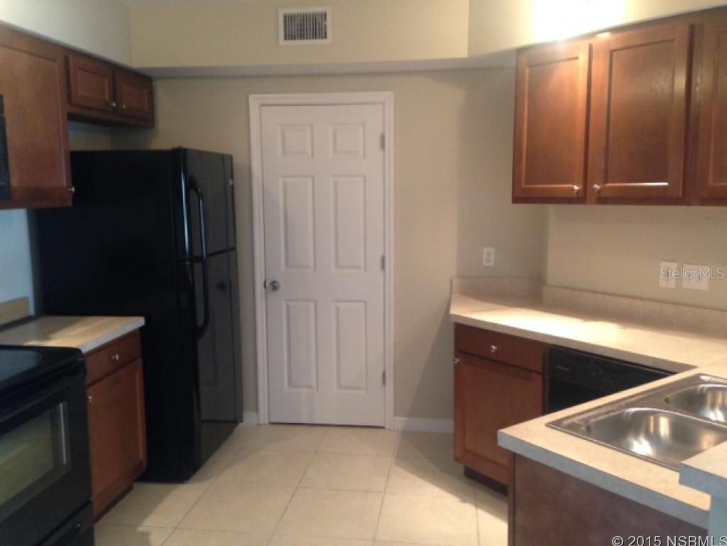 New Smyrna Condo Bldg 03 Inc - Residential