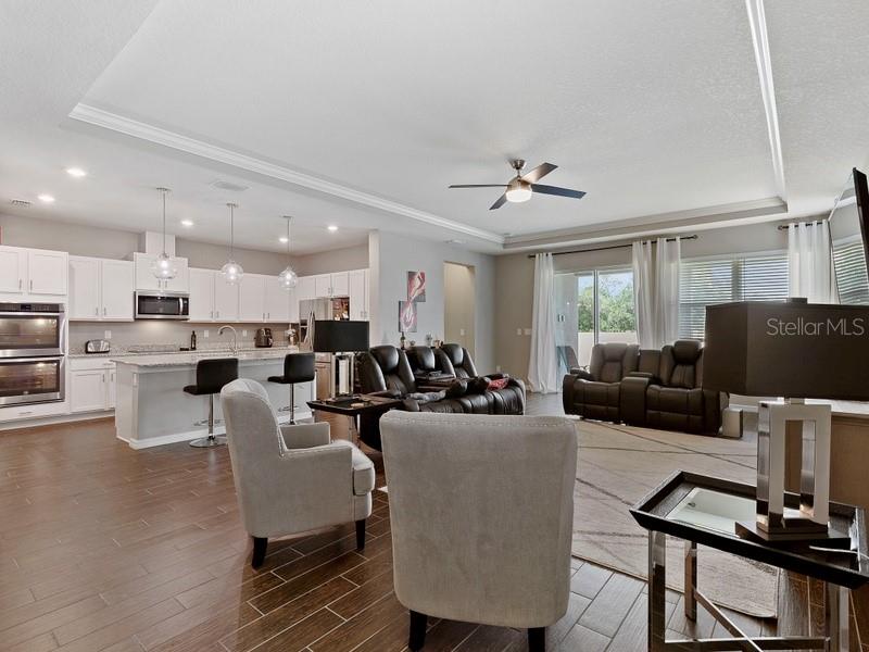 WEST LAKE RESERVE - Residential Lease